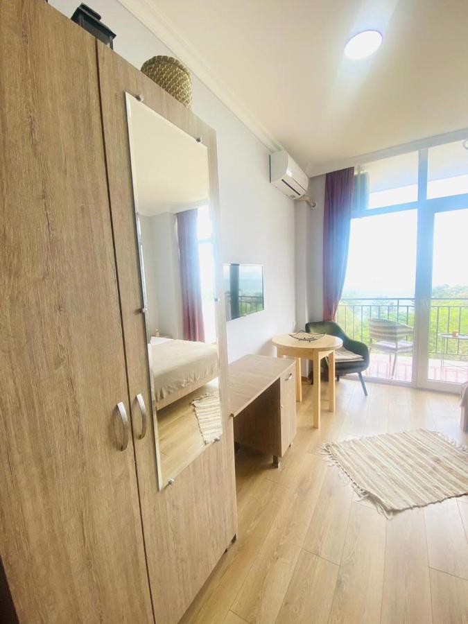 Mimino Lejlighedshotel Batumi Eksteriør billede